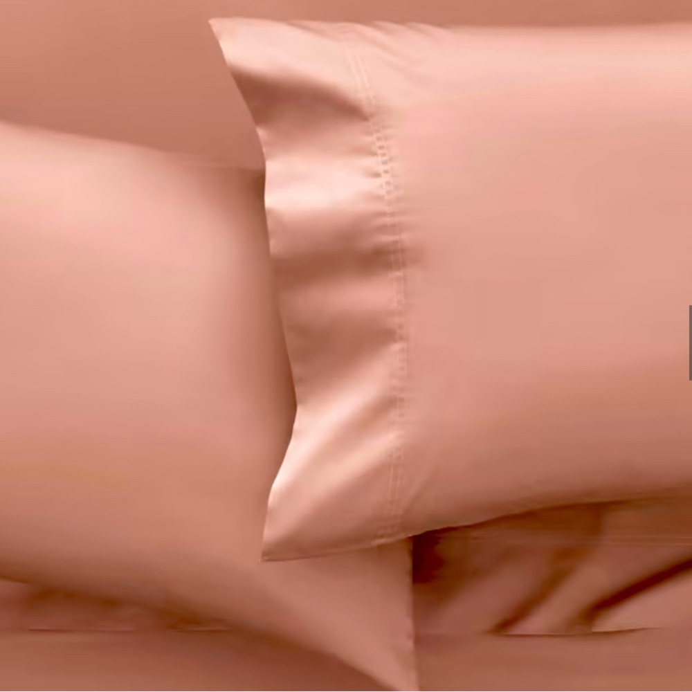 Sleep number split king sheet set. Practically brand new.